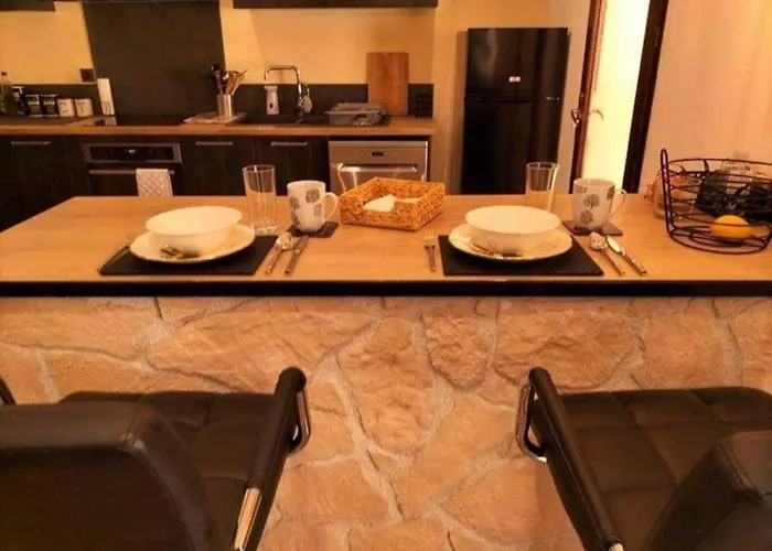 Charmante Villa A Tourbes Pres Du Cap D'Agde * Tourbes